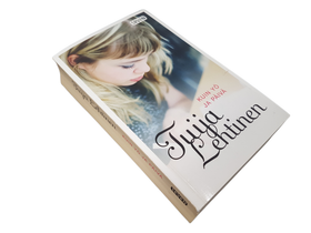 Kirja (Tuija Lehtinen - Kuin yö ja päivä)