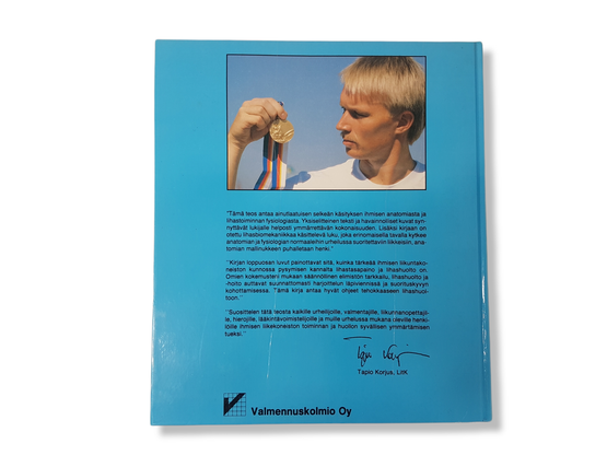 Kirja (Kehon rakenne, toiminta ja lihashuolto - Valmennuskolmio)