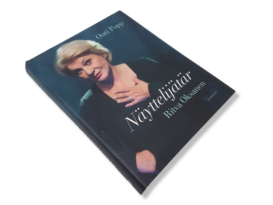 Kirja (Outi Popp - Näyttelijätär Ritva Oksanen)