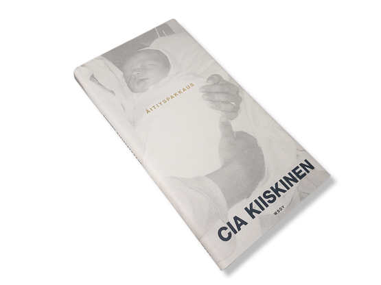 Kirja (Cia Kiiskinen - Äitiyspakkaus)