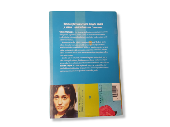 Kirja (Zadie Smith - Valkoiset hampaat)