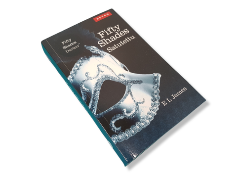Kirja (E.L. James - Fifty Shades - Satutettu)