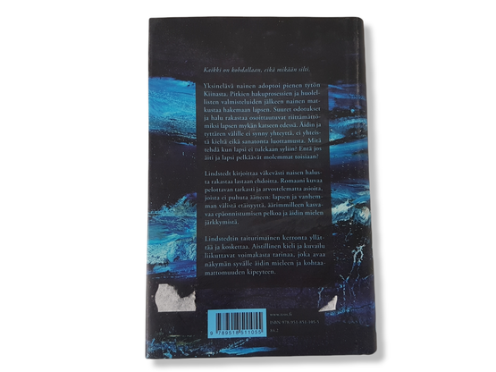 Kirja (Laura Lindstedt - Sakset)