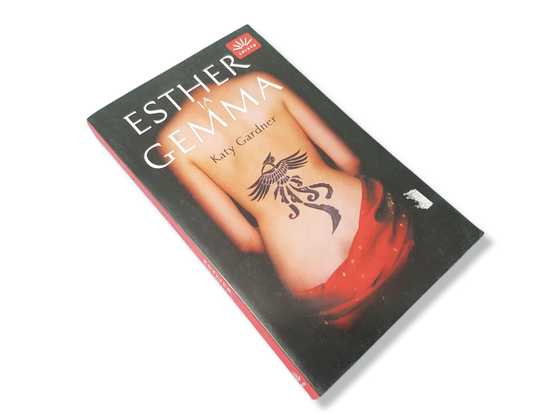 Kirja (Katy Gardner - Esther ja Gemma)