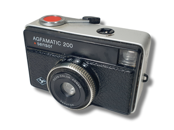 Retro filmikamera (Agfamatic 200)