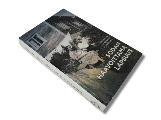 Kierrätyskirja (Sodan haavoittama lapsuus - Anne Kuorsala ja Iris Saloranta)