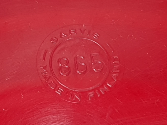 Kannellinen muoviastia (Sarvis 863 & 865)