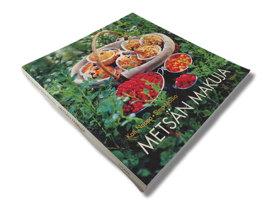 Kirja (Metsän Makuja - Kati Nappa / Simo Moisio)