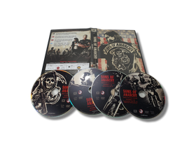 DVD -elokuva / tv -sarja (Sons Of Anarchy - season 1) K16
