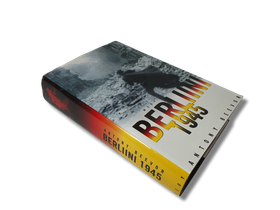 Kirja (Berliini 1945 - Antony Beevor)