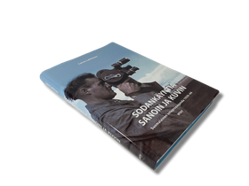 Kirja (Sodankäyntiä sanoin ja Kuvin - Lasse Lehtinen)