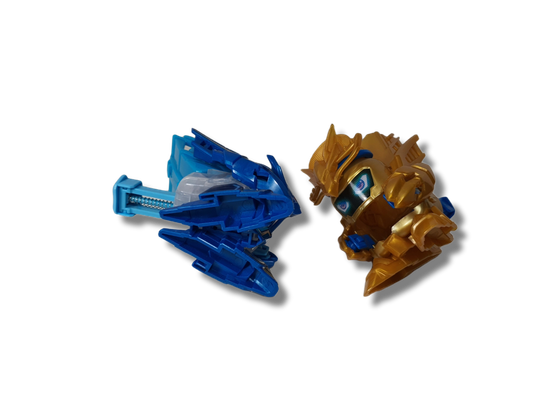 Kaksi lelua (Takara Tomy Bottleman)