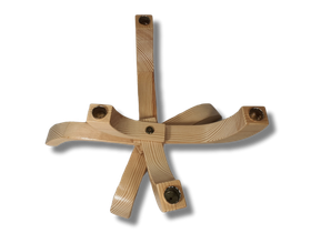 Puinen kynttilänjalka neljälle kynttilälle