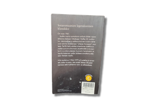 Kirja (Niilo Lauttamus - Vieraan kypärän alla)