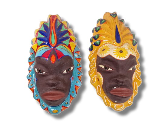 Kaksi seinäkoristetta (34 cm)