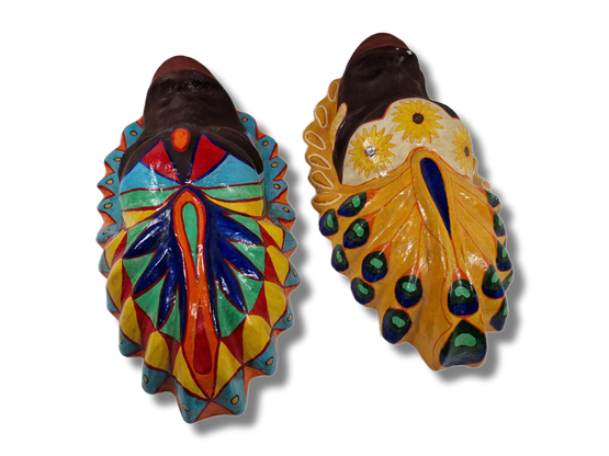 Kaksi seinäkoristetta (34 cm)