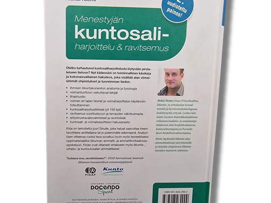 Kirja (Menestyjän Kuntosaliharjoittelu & ravitsemus - Aleksi Niemi)