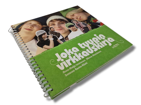Kirja (Joka tyypin virkkauskirja - Anne-Maija Immonen)