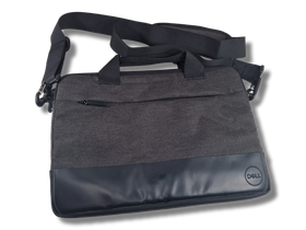 Pieni tietokonelaukku 15