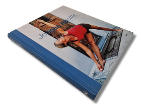 Kirja (Joogaa naisille - Karin Björkegren)