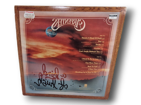 LP / vinyyli -levy (Carpenters - a kind of hush)