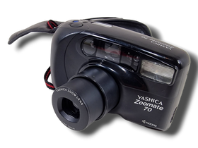 Filmikamera (Yashica Zoomate 70)