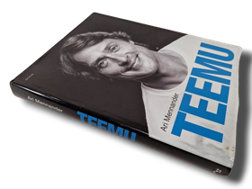 Kirja (Teemu - Ari Mennander)