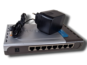 8 -porttinen kytkin (D-Link® DES-1008D)