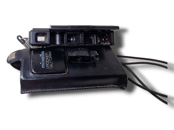 Vintage filmikamera (Minolta Pocket Autopak 230)