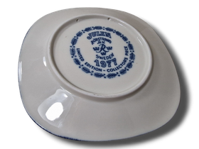 Seinälautanen (Rörstrand Julen 1977)