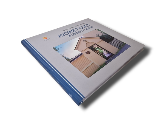 Kirja (Avoimet ovet ja löydetyt tarinat - Risto Lindstedt)