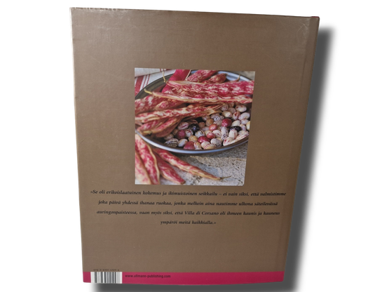 Kirja (Toscanalainen keittiö : Tarinoilla höystettyjä ruokaohjeita - Stephanie Alexander)