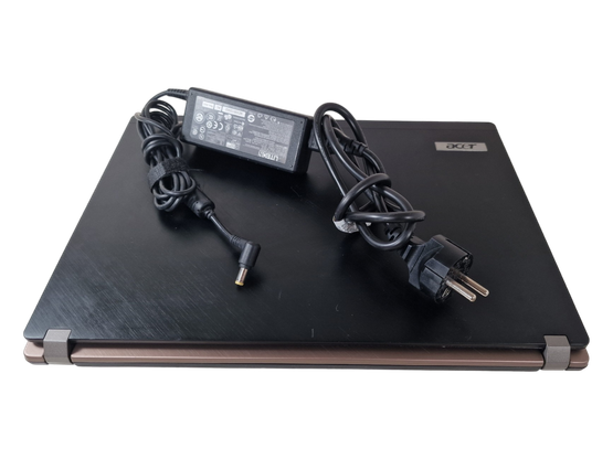 Kannettava tietokone i5/250HDD/6Gt (Acer TravelMate 6495)