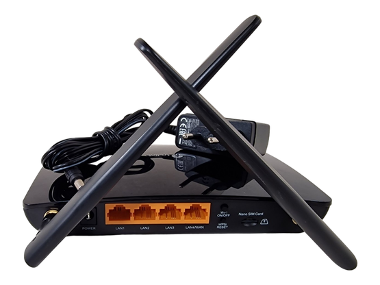 4g modeeni / reititin (TP-Link TL-MR150)