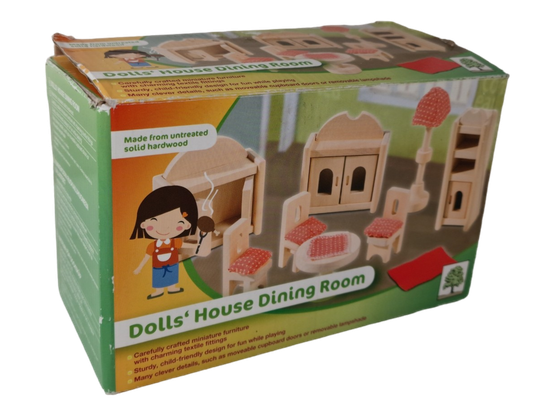 Nukkekodin kalusteita