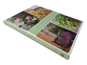 Kirja (Puutarha Parvekkeella - Esko Koukkanen)