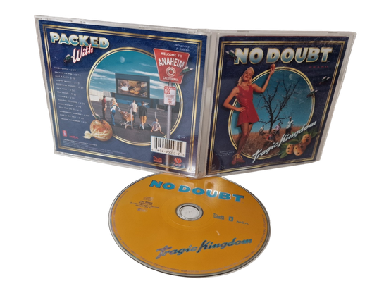CD -levy (No Doubt - Tragic Kindom)