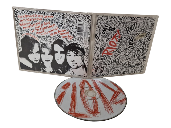 CD -levy (Paramore - Riot!)