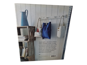 Kirja (Uusi Ilme Kotiin - Ann Grafton)