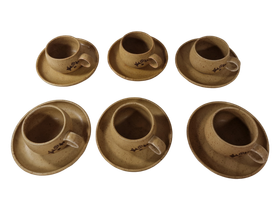 Kuusi kahvikuppia ja asettia (Pentik Hiisi)