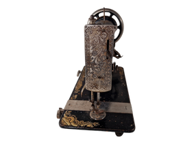 Valurautainen ompelukone (Singer)