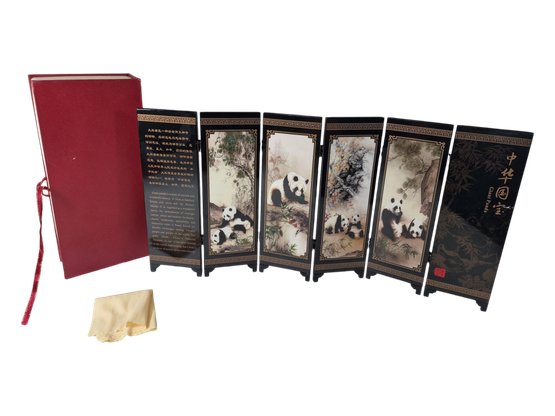 Pöytäkoriste (Panda aiheinen)