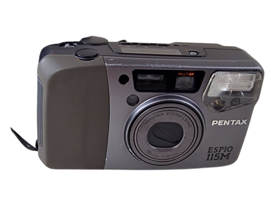 Filmikamera ja suojapussi (Pentax Espio 115M)