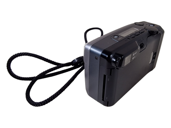 Filmikamera ja suojapussi (Pentax Espio 115M)