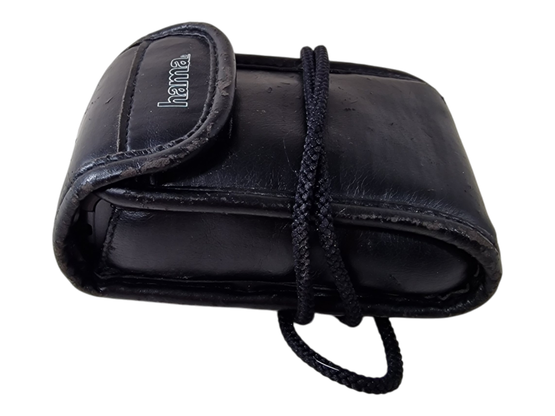 Filmikamera ja suojapussi (Pentax Espio 115M)