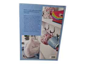 Kirja (Kaunista keittiöön - Helene S. Lundberg)