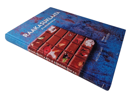 Kirja (Raakasuklaata & superruokaa)