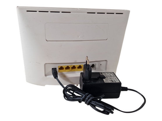 4G -modeemi / reititin (Huawei B525s-23a)