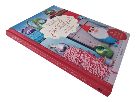 Kirja (Jouluiloa kierrätysmateriaaleista - Karin Lindroos)