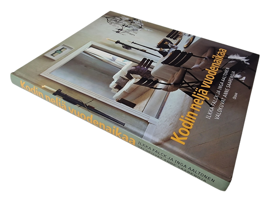 Kirja (Kodin neljä vuodenaikaa - Ilkka Falck)